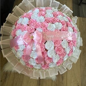 Pink and White Rose Birthday Party Decoration